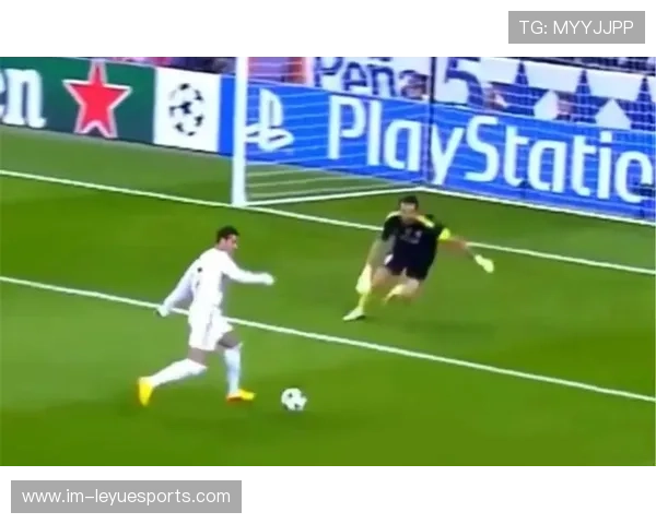 精彩足球瞬间集锦：盘点历史上最震撼的进球与精彩时刻